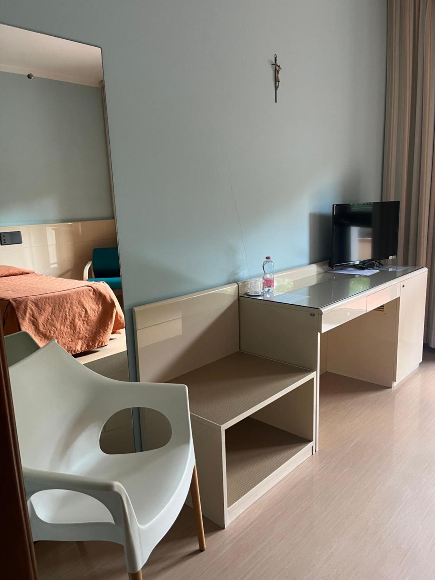 Albergo Casa Dell'Ospite Брешия Экстерьер фото