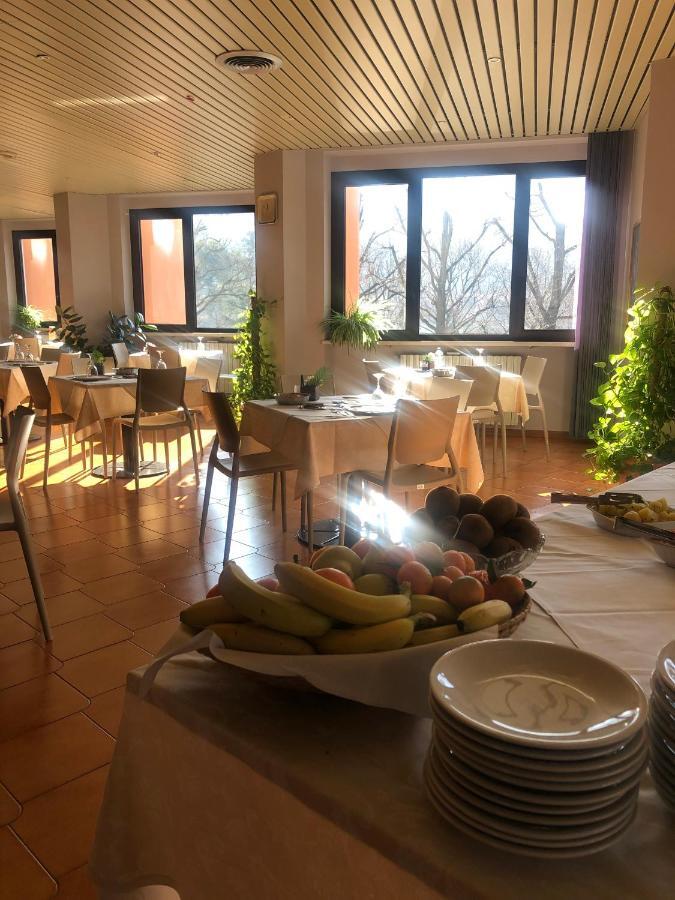 Albergo Casa Dell'Ospite Брешия Экстерьер фото