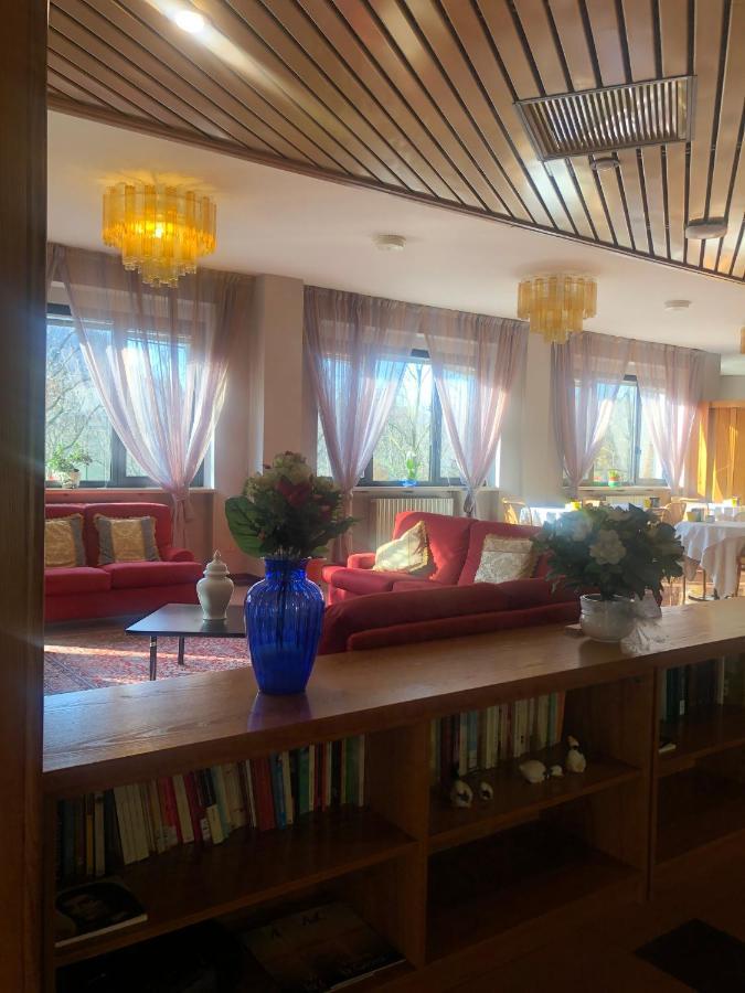Albergo Casa Dell'Ospite Брешия Экстерьер фото